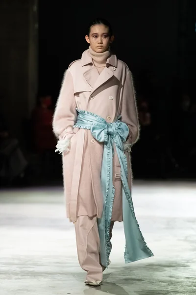 Look 40